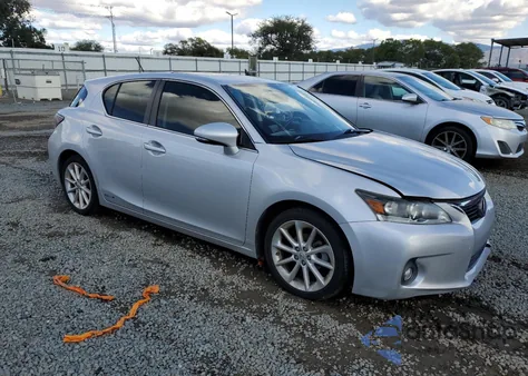2011 Lexus Ct 200 z USA, uszkodzony, nr VIN JTHKD5BHXB2026513